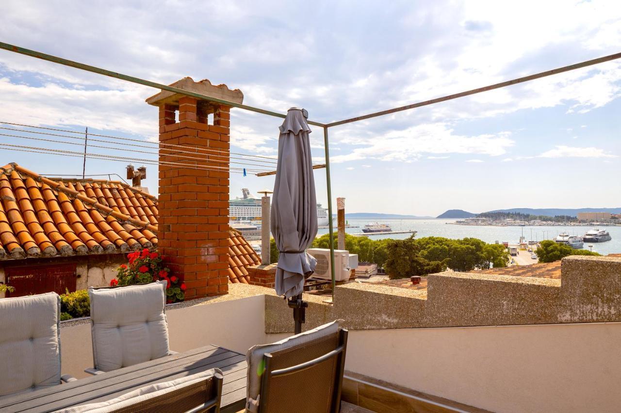 Luxury Apartment Olavia Rooftop Terrace & Seaview Сплит Экстерьер фото